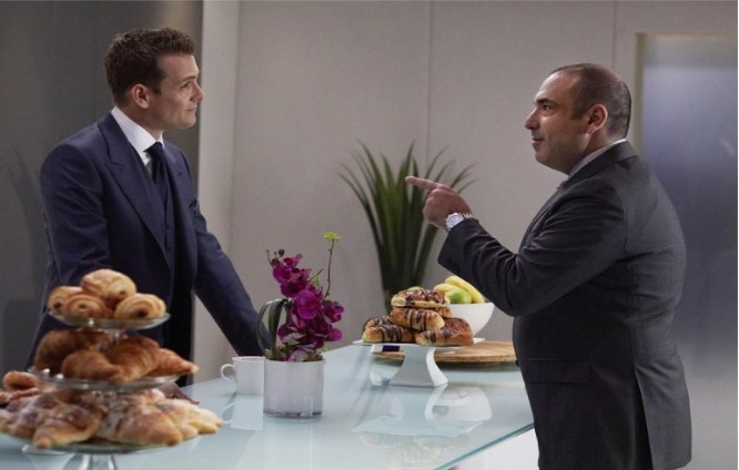 could Louis Litt have done a better job managing his wealth?