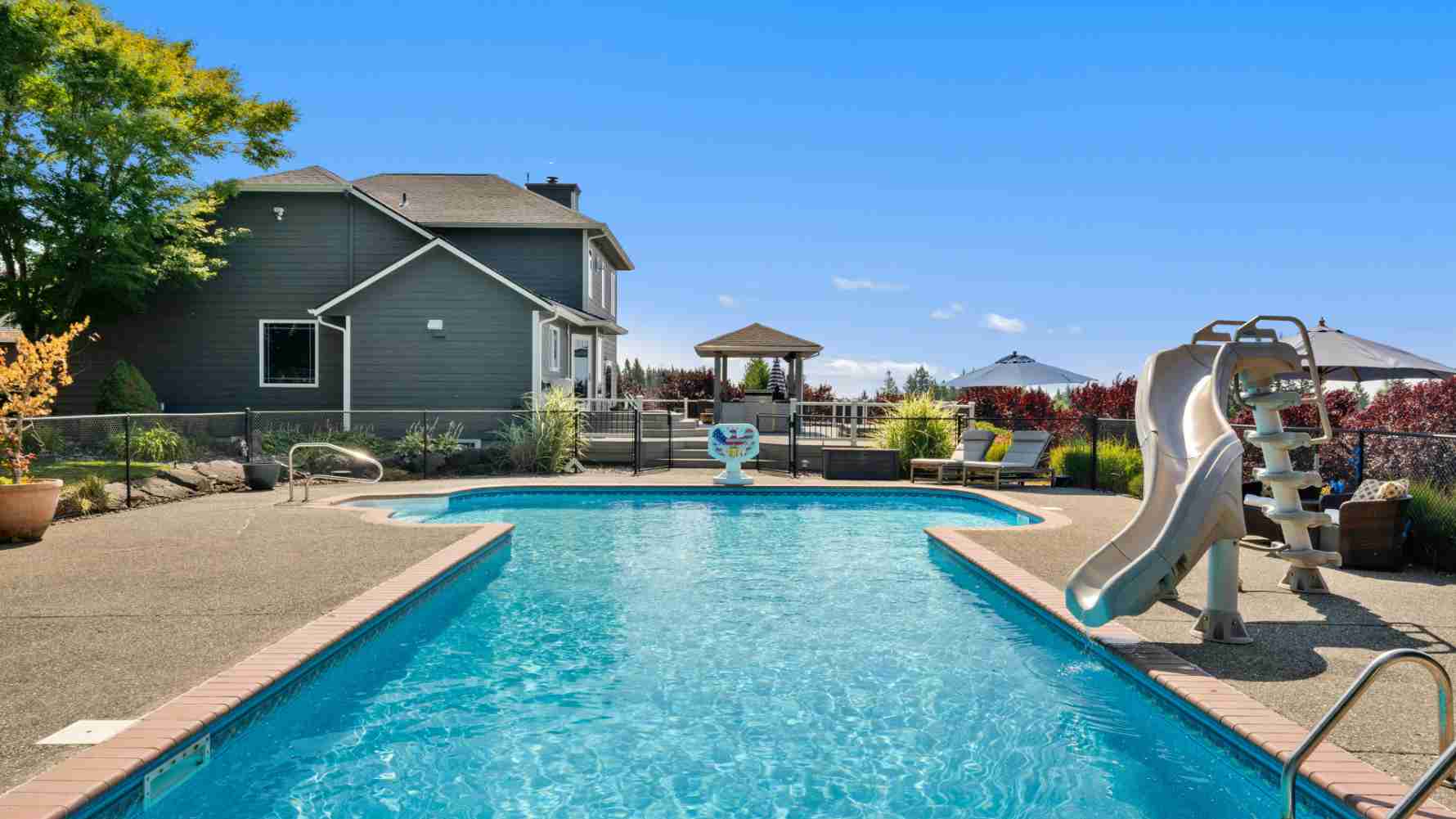 How Can You Update Your Pool’s Look with Modern Aesthetic Trends