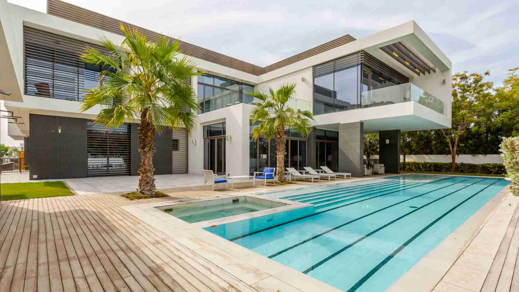 What Are the Latest Pool Remodeling Trends You Should Know About